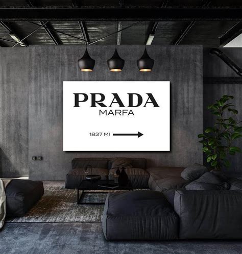 How Did Gossip Girl’s Prada Marfa Sign Became The 